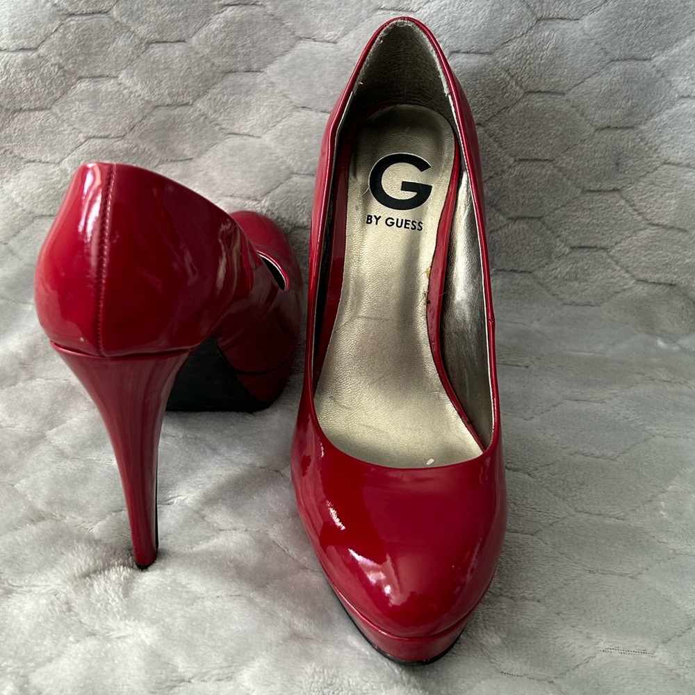 G by Guess, red, size 7 women heels